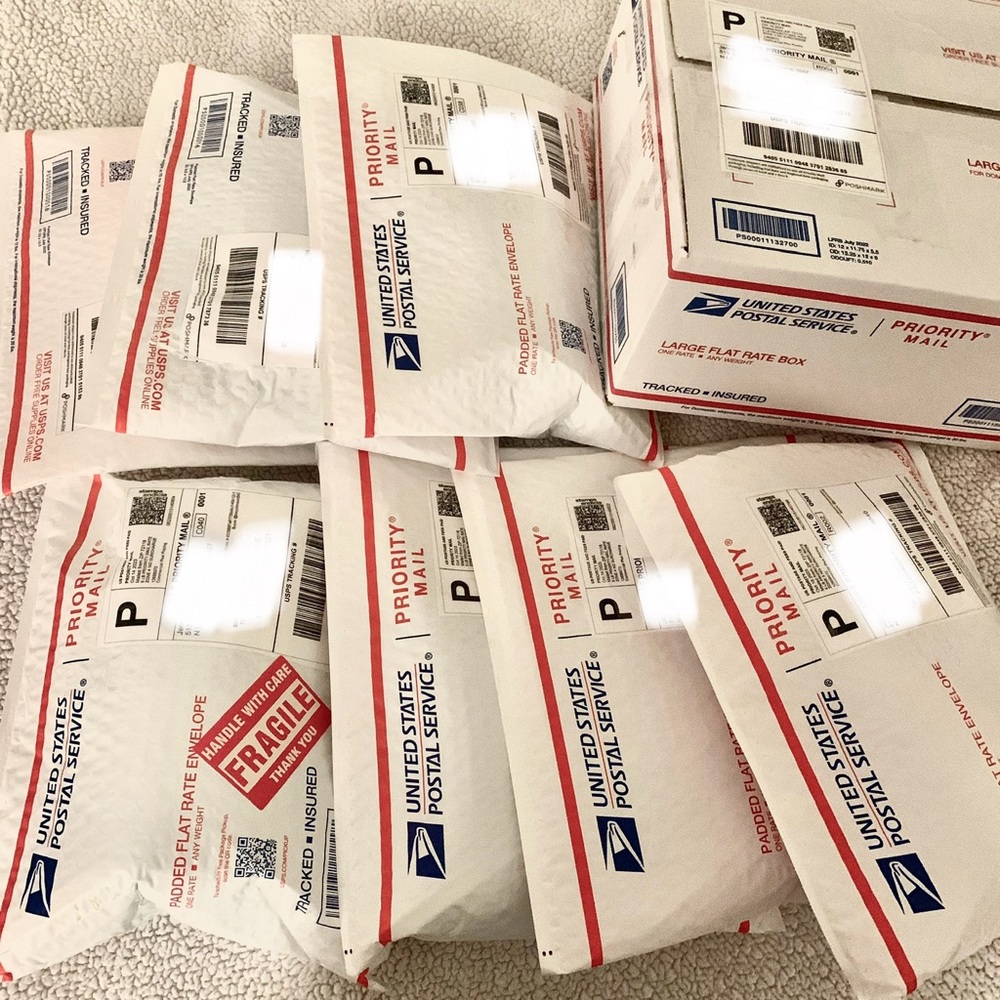 LIVE NOTIFICATION🦋 - Picture 6 of 13